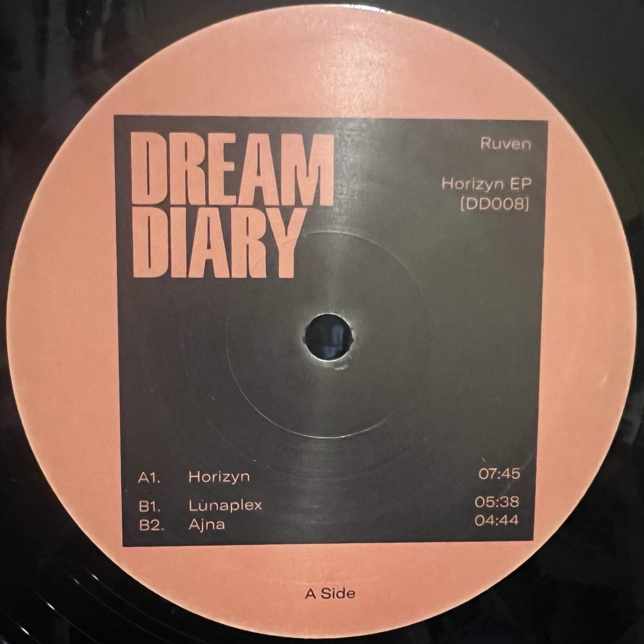 Ruven - Horizyn EP [Dream Diary] DD008